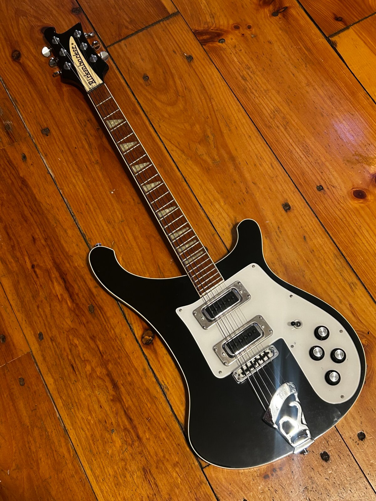 1977 Rickenbacker 481