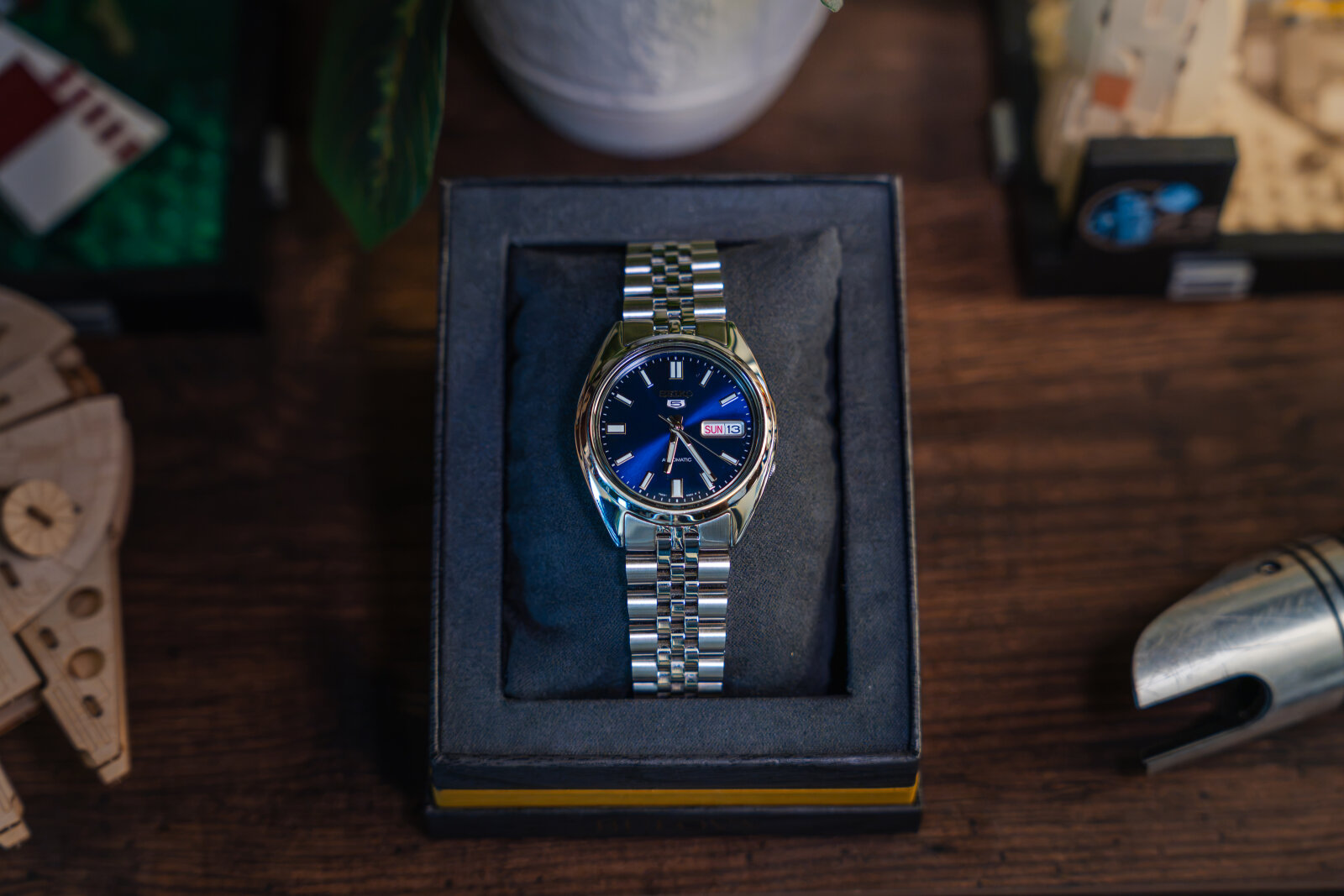 Seiko 5 SNXS